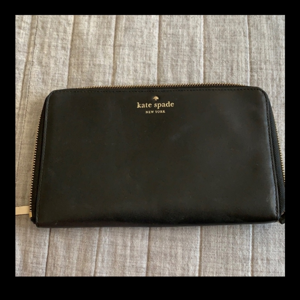Kate Spade Large Travel Wallet